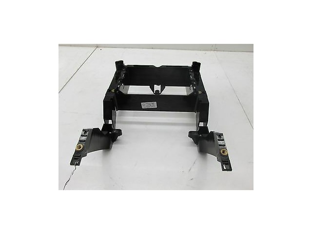 2003-2005 MERCEDES E320 WAGON W211 OEM CENTER STERIO FRAME RADIO BEZEL HOLDER