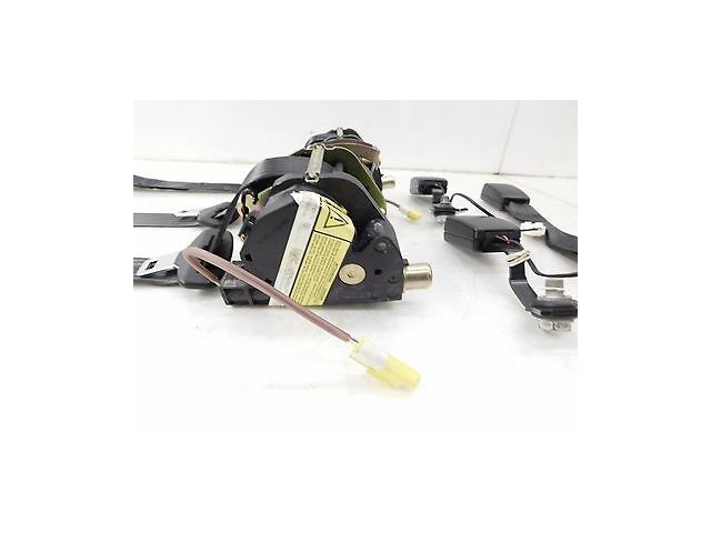 2004-2008 MASERATI QUATTROPORTE M139 OEM REAR PASSENGER SEAT BELT BUCKLE SET