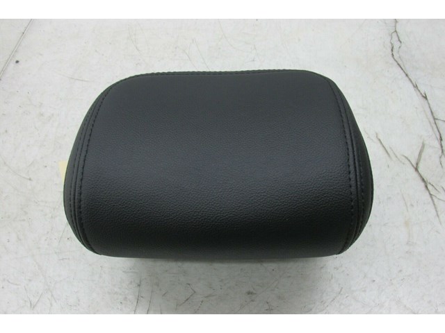 2014-2016 KIA CADENZA OEM RIGHT REAR HEADREST CUSHION 