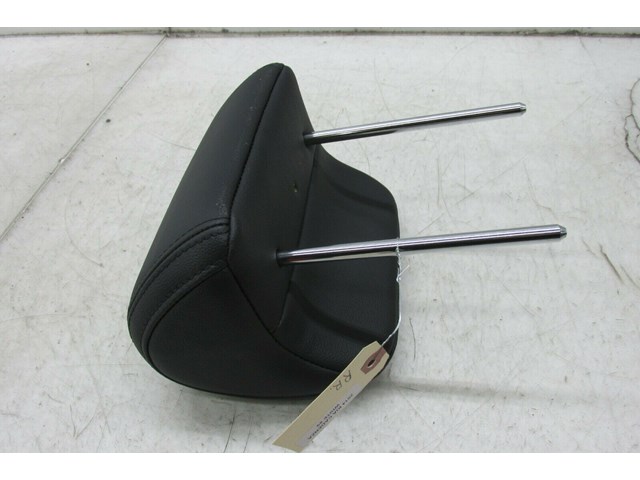 2014-2016 KIA CADENZA OEM RIGHT REAR HEADREST CUSHION 
