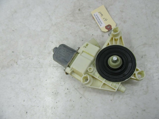 2012-2015 MERCEDES C350 COUPE OEM RIGHT FRONT PASS DOOR WINDOW REGULATOR MOTOR