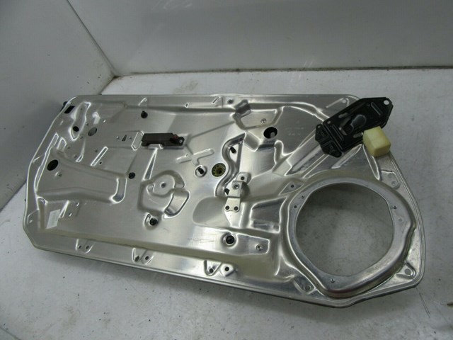 2012-2015 MERCEDES C350 COUPE OEM LEFT SIDE DOOR WINDOW REGULATOR 