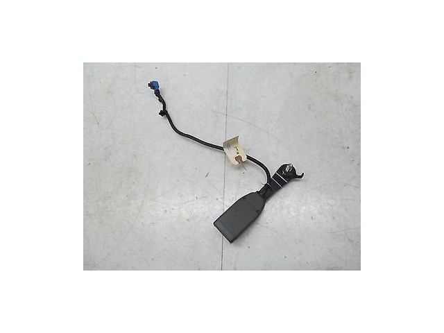 2011-2013 HONDA ODYSSEY OEM RIGHT FRONT PASSENGER SEAT BELT RECEIVER 