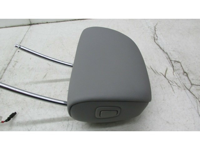  2007-2010 BMW X5 E70 OEM RIGHT FRONT PASSENGER SEAT HEADREST GRAY