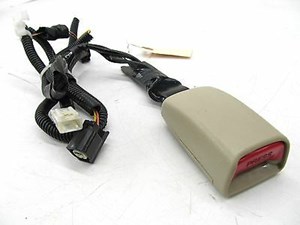 2004-2006 LEXUS RX330 XU30 OEM LEFT FRONT DRIVER'S SEAT BELT RECEIVER BUCKLE 