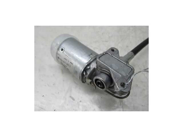 2004-2008 MASERATI QUATTROPORTE M139 OEM RIGHT FRONT UPPER SEAT HEADREST BOSCH