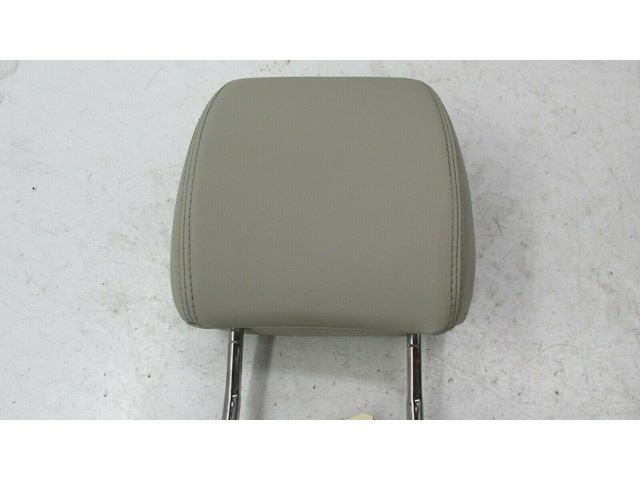 2017-2019 BUICK LACROSSE OEM RIGHT FRONT PASSENGER SEAT HEADREST     