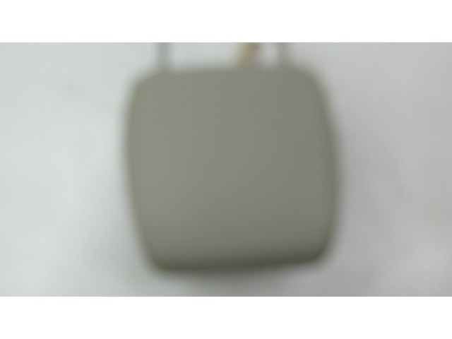 2017-2019 BUICK LACROSSE OEM RIGHT FRONT PASSENGER SEAT HEADREST     