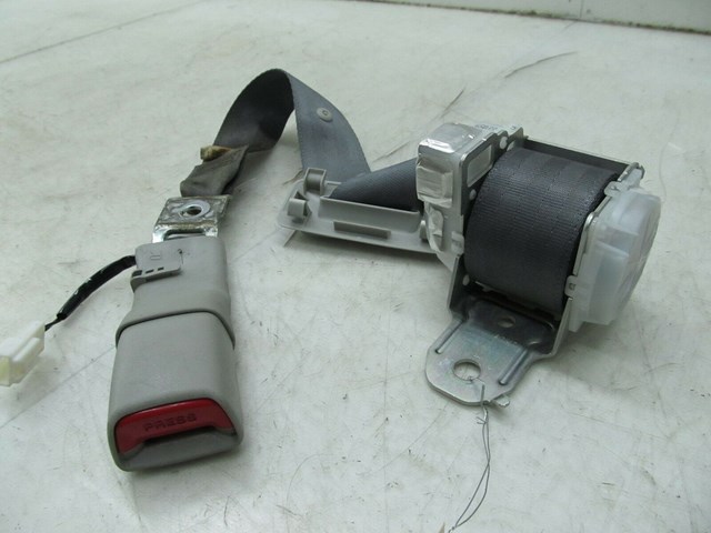 2007-2011 LEXUS GS350 OEM REAR CENTER SEAT BELT ASSEMBLY 