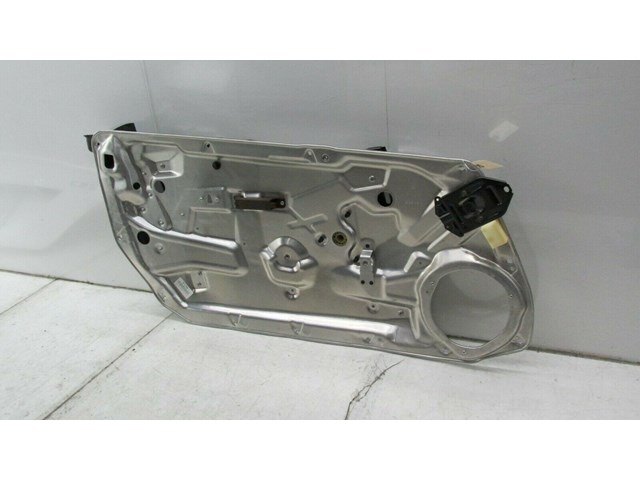 2012-2015 MERCEDES C250 COUPE W204 OEM LEFT DRIVER DOOR WINDOW REGULATOR