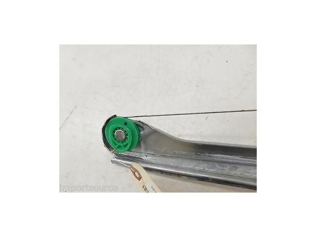 2013-2015 GMC ACADIA OEM RIGHT REAR PASSENGER DOOR WINDOW REGULATOR W/O MOTOR