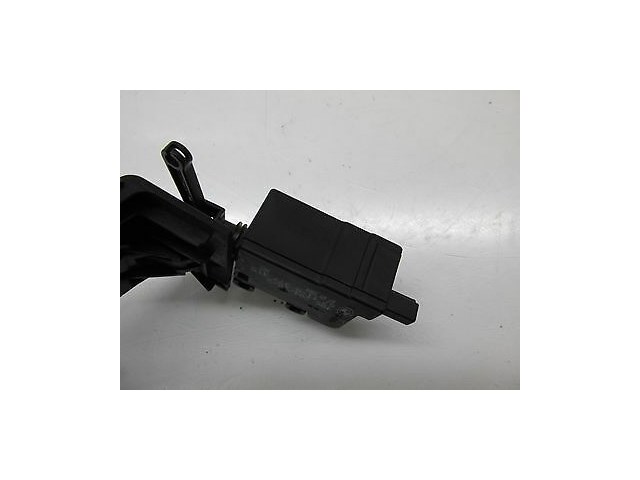 2004-2005 BMW 645CI E63 OEM CENTER CONSOLE COMPARTMENT LOCK ACTUATOR 8377415