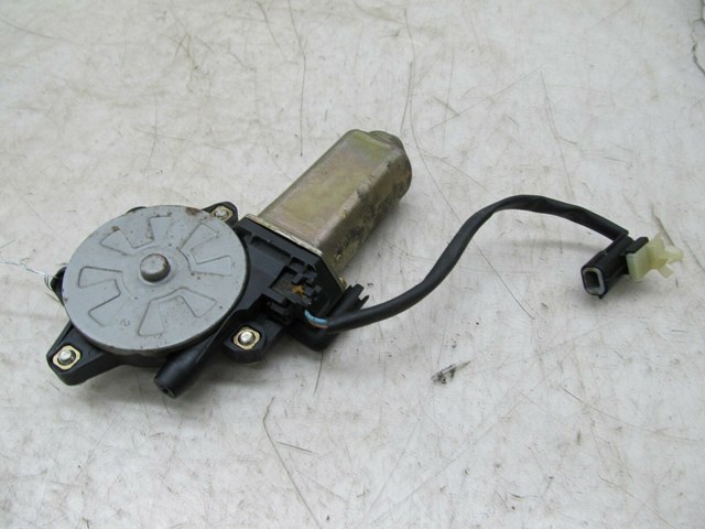 2003-2004 LAND ROVER DISCOVERY OEM RIGHT FRONT DOOR WINDOW REGULATOR MOTOR