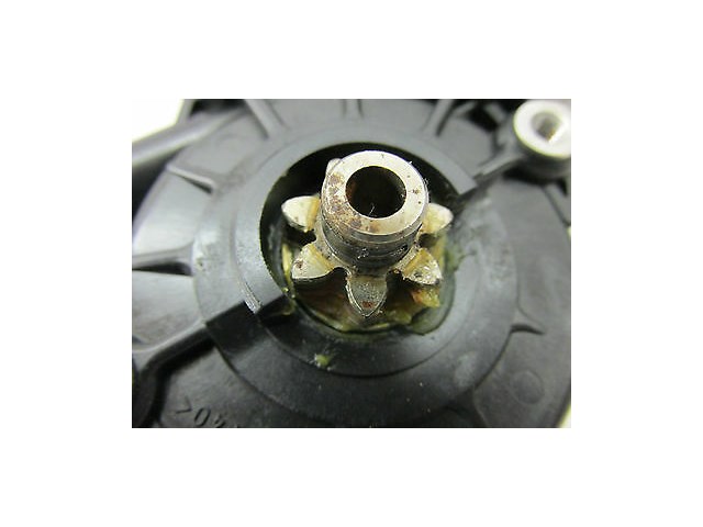 2006-2009 INFINITI M35 OEM LEFT SIDE REAR DOOR WINDOW REGULATOR MOTOR LIFT