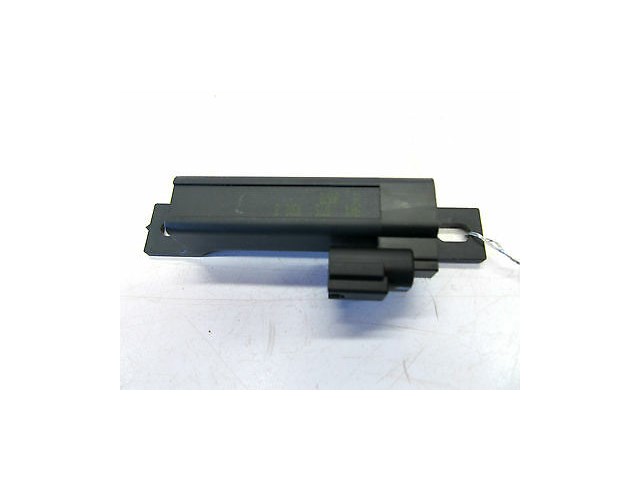 2009 INFINITI G37X SEDAN AWD OEM BEHIND CENTER CONSOLE  KEYLESS ENTRY KEY SENSOR