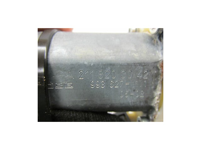 2003-2006 MERCEDES BENZ E500 W211 OEM RIGHT FRONT WINDOW REGULATOR MOTOR