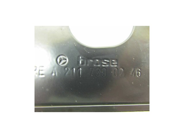 2003-2006 MERCEDES BENZ E500 W211 OEM RIGHT REAR DOOR WINDOW REGULATOR TRACK