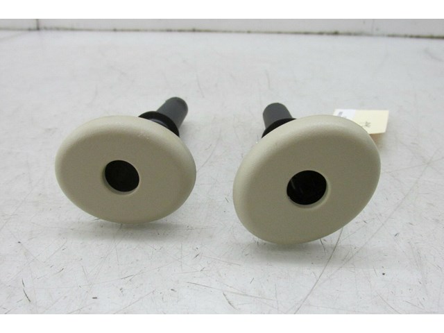 2003-2006 MERCEDES E500 W211 OEM RIGHT FRONT PASSENGER HEADREST SLEEVE TRIM  