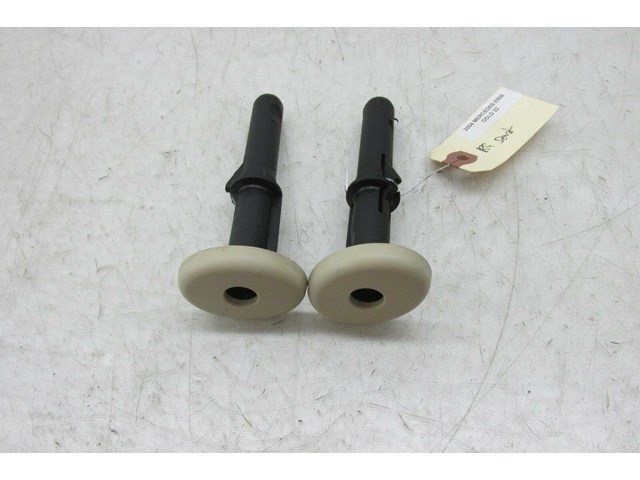 2003-2006 MERCEDES E500 W211 OEM RIGHT FRONT PASSENGER HEADREST SLEEVE TRIM  