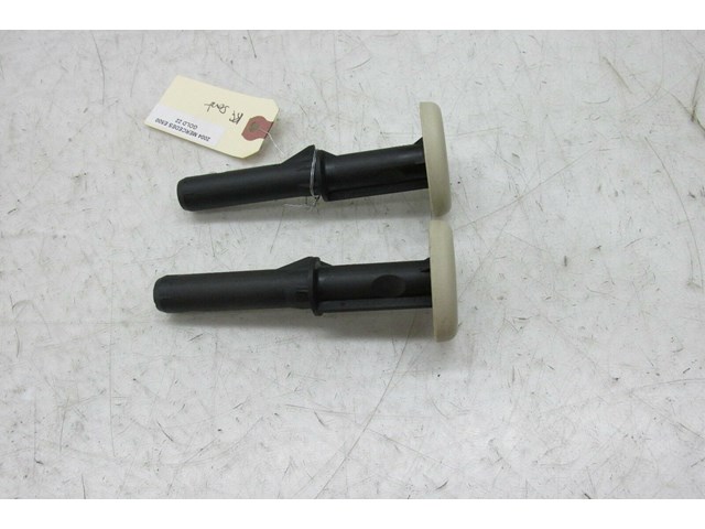 2003-2006 MERCEDES E500 W211 OEM RIGHT FRONT PASSENGER HEADREST SLEEVE TRIM  