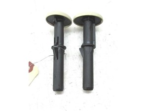 2003-2006 MERCEDES E500 W211 OEM RIGHT FRONT PASSENGER HEADREST SLEEVE TRIM  