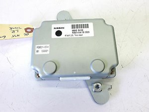 2006-2007 INFINITI M35 M45 OEM SEAT BELT CONTROL MODULE COMPUTER