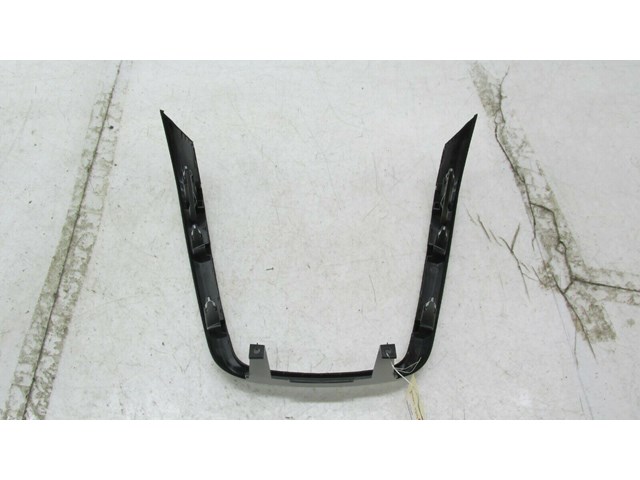 2015-2019 NISSAN MURANO OEM CENTER DASH RADIO TRIM SURROUND  