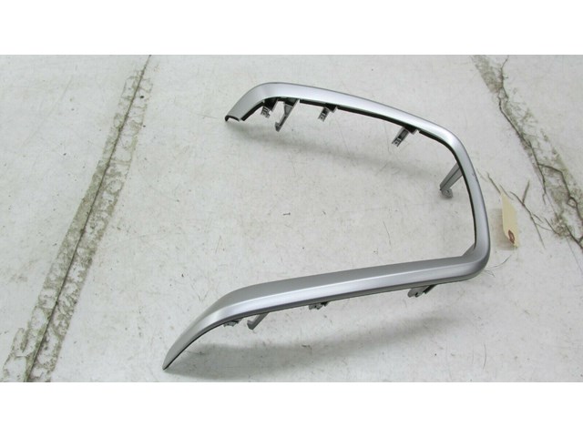 2015-2019 NISSAN MURANO OEM CENTER DASH RADIO TRIM SURROUND  