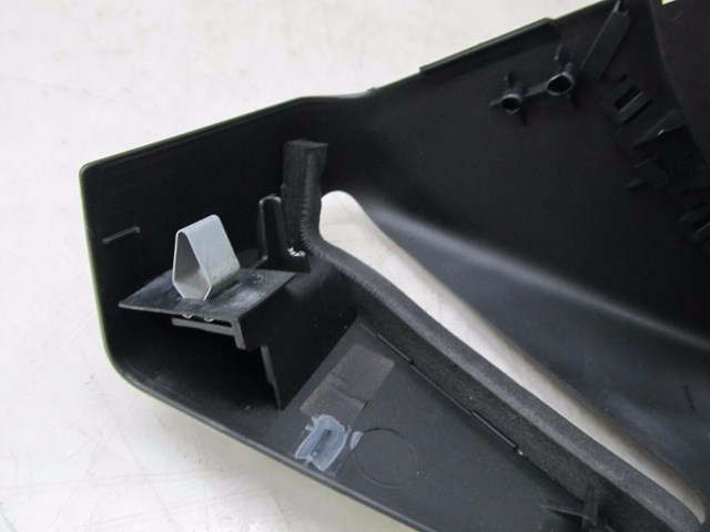 2013-2015 PORSCHE BOXSTER 981 OEM LEFT REAR UPPER SEAT BELT GUIDE TRIM COVER