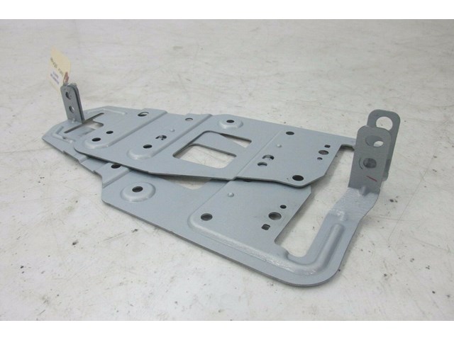 2014-2016 INFINITI Q50 OEM RIGHT FRONT IN DASH RADIO STEREO BRACKET HOLDER PAIR