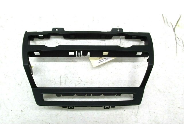  2007-2010 BMW X5 E70 OEM CENTER DASH RADIO CLIMATE CONTROL TRIM SURROUND  