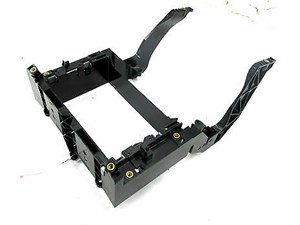 2003-2005 MERCEDES BENZ E320 W211 OEM RADIO CD CHANGER HOLDER FRAME BEZEL CAGE