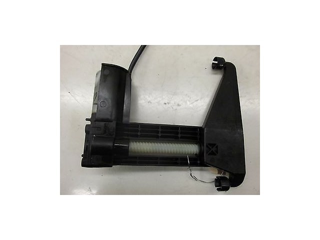 2004-2007 BMW 530i E60 OEM LEFT FRONT DRIVERS SIDE SEAT HEADREST ADJUST MOTOR #2