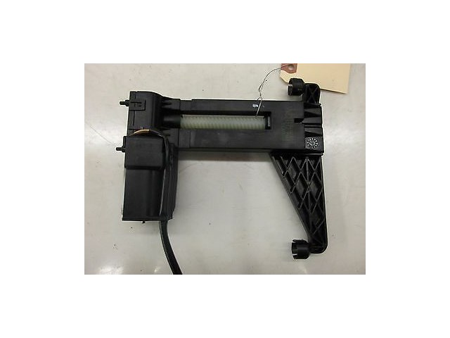 2004-2007 BMW 530i E60 OEM LEFT FRONT DRIVERS SIDE SEAT HEADREST ADJUST MOTOR #2