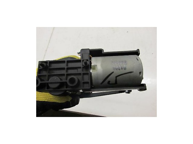 2004-2007 BMW 530i E60 OEM RIGHT FRONT PASSENGER'S SEAT HEADREST ADJUST MOTOR #2