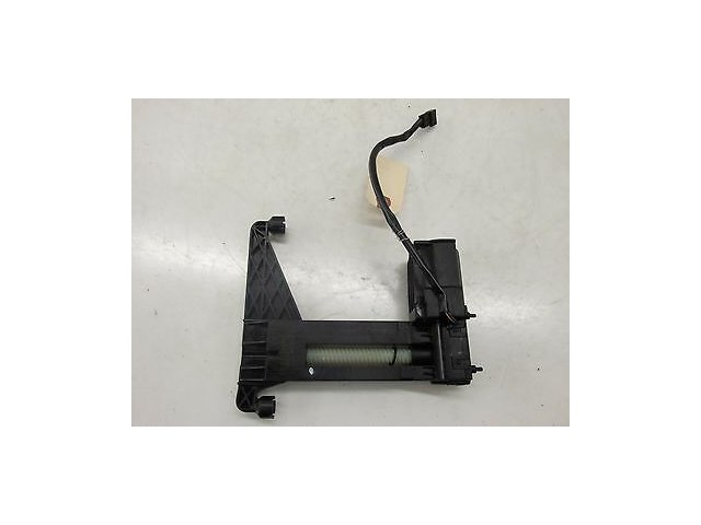 2004-2007 BMW 530i E60 OEM RIGHT FRONT PASSENGER'S SEAT HEADREST ADJUST MOTOR #2