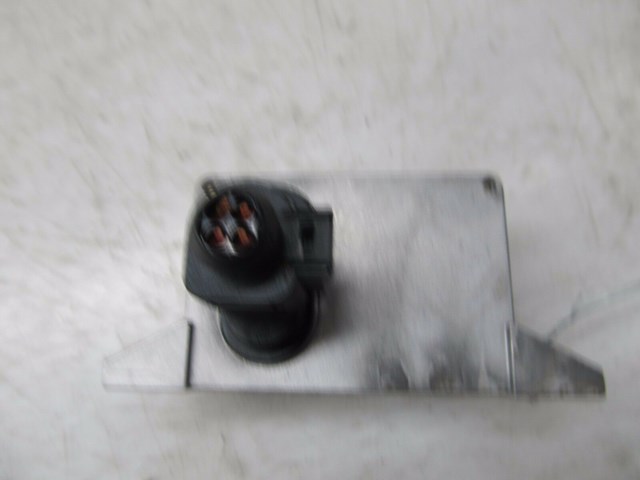 2004-2007 VOLKSWAGEN TOUAREG OEM YAW RATE CONTROL SENSOR 7E0907652A