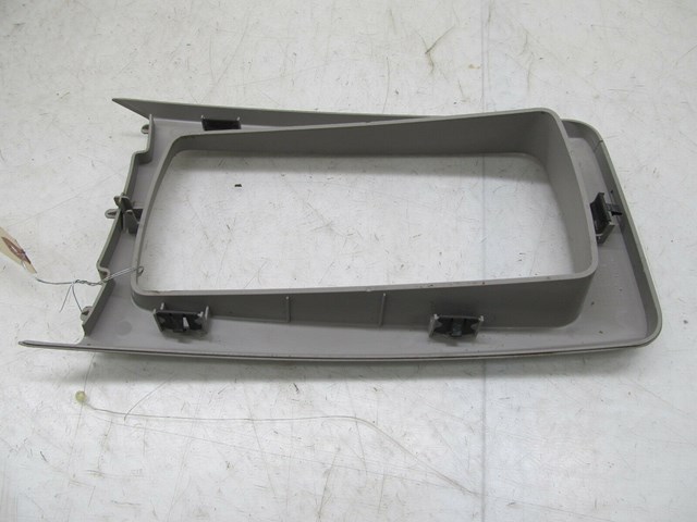 2006-2013 VOLVO C70 T5 OEM REAR CENTER CONSOLE TRIM BEZEL 