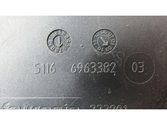 2007-2010 BMW X5 E70 OEM CENTER CONSOLE REAR COMPARTMENT STORAGE MAT     