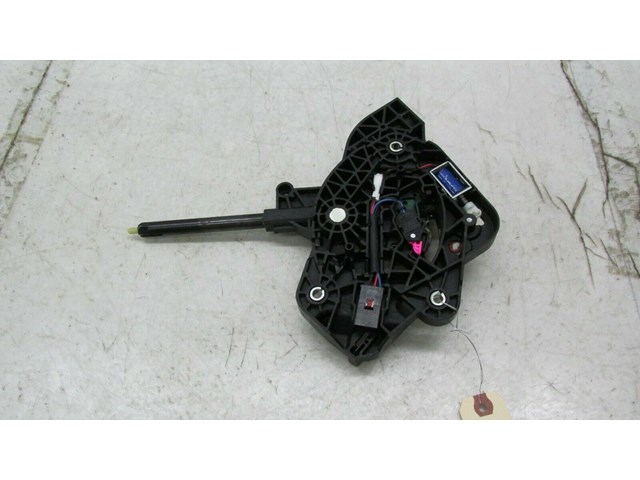 2013-2017 CADILLAC XTS OEM CENTER CONSOLE SHIFTER GEAR SELECTOR   