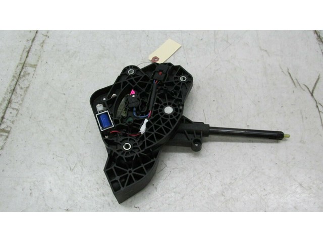 2013-2017 CADILLAC XTS OEM CENTER CONSOLE SHIFTER GEAR SELECTOR   
