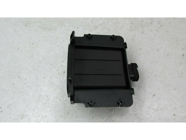 2017-2019 BUICK LACROSSE OEM CENTER CONSOLE INDUCTIVE CHARGING HOUSING        