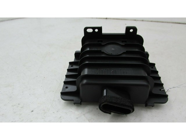 2017-2019 BUICK LACROSSE OEM CENTER CONSOLE INDUCTIVE CHARGING HOUSING        