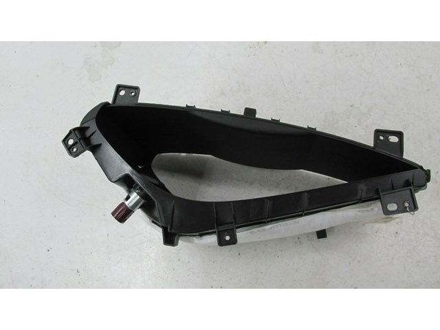 2017-2019 BUICK LACROSSE OEM  CENTER CONSOLE LOWER PASS THRU STORAGE BIN  