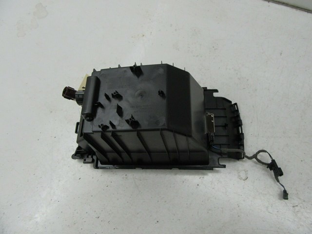 2017-2019 GM BUICK LACROSSE OEM CENTER CONSOLE STORAGE BIN COMPARTMENT