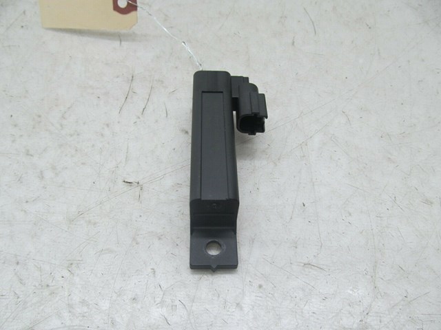 2014-2018 INFINITI Q50 OEM CENTER CONSOLE KEY LESS ENTRY MODULE SENSOR 
