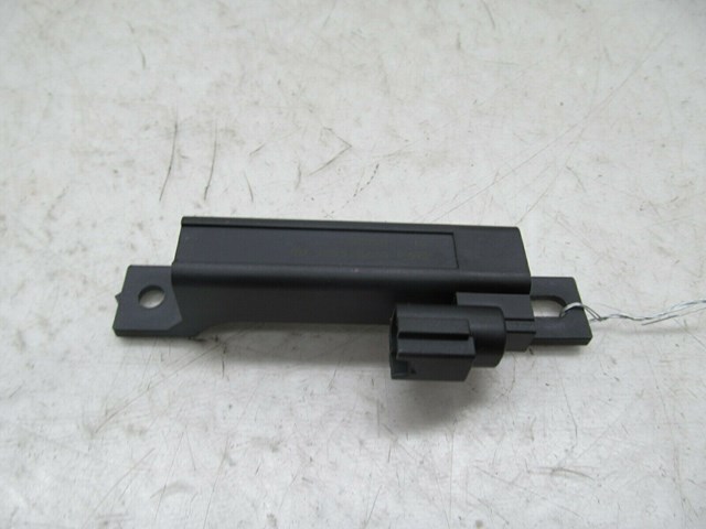 2014-2018 INFINITI Q50 OEM CENTER CONSOLE KEY LESS ENTRY MODULE SENSOR 