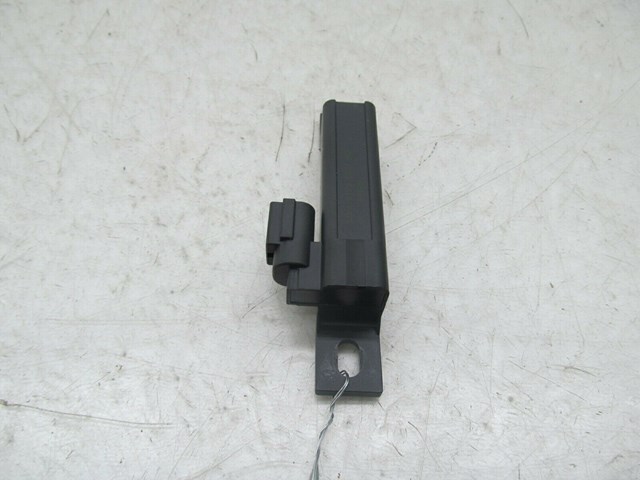 2014-2018 INFINITI Q50 OEM CENTER CONSOLE KEY LESS ENTRY MODULE SENSOR 