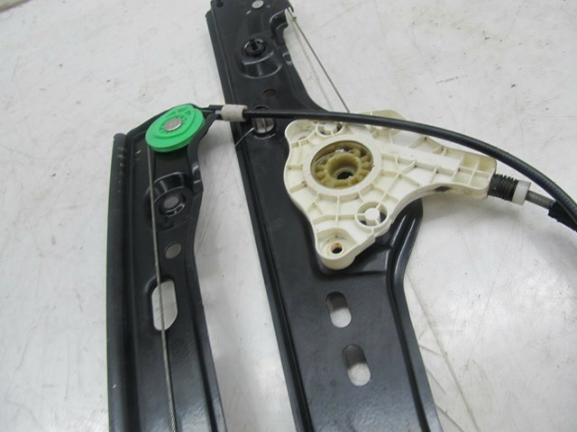 2007-2010 BMW 328xi E90 OEM LEFT FRONT SIDE DRIVERS WINDOW REGULATOR C0341690146