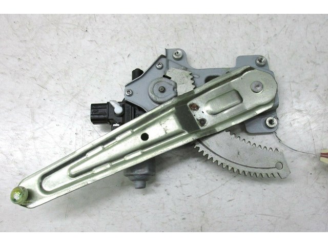 2010-2014 SUBARU IMPREZA OEM LEFT SIDE REAR DOOR WINDOW REGULATOR W/MOTOR
